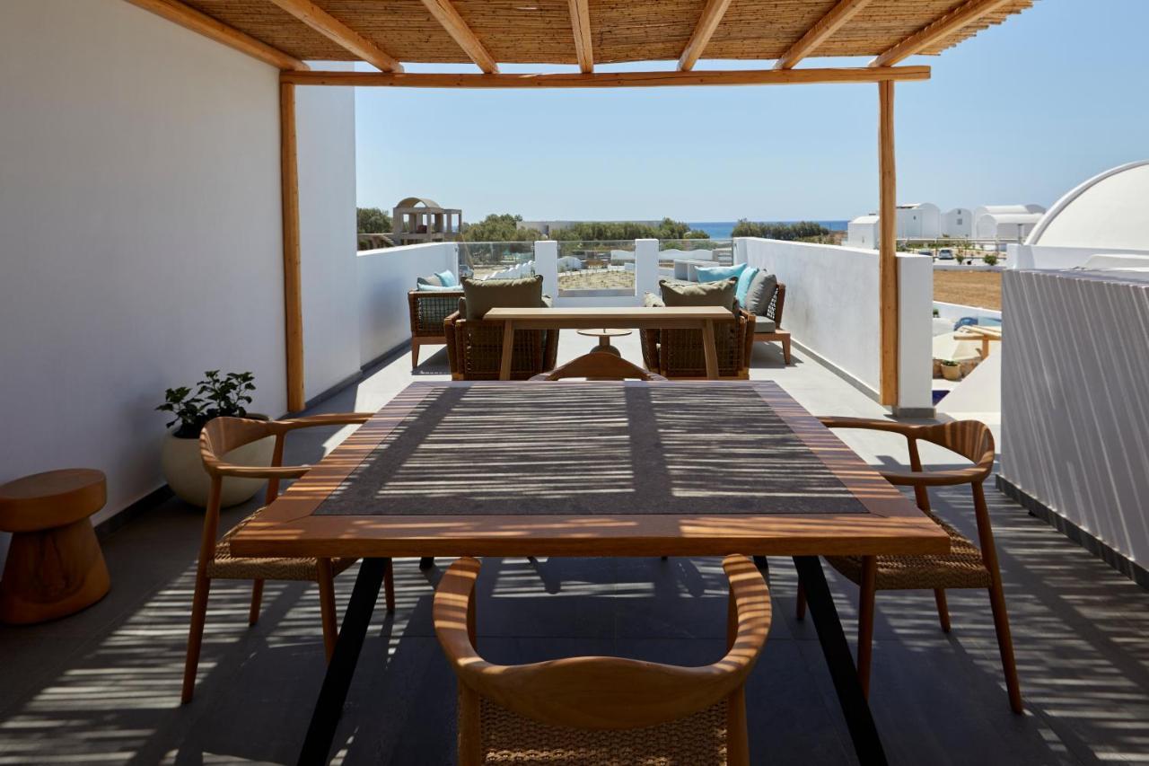 Sea Breeze Santorini Beach Resort, Curio By Hilton 5* Agios Georgios (Santorini)