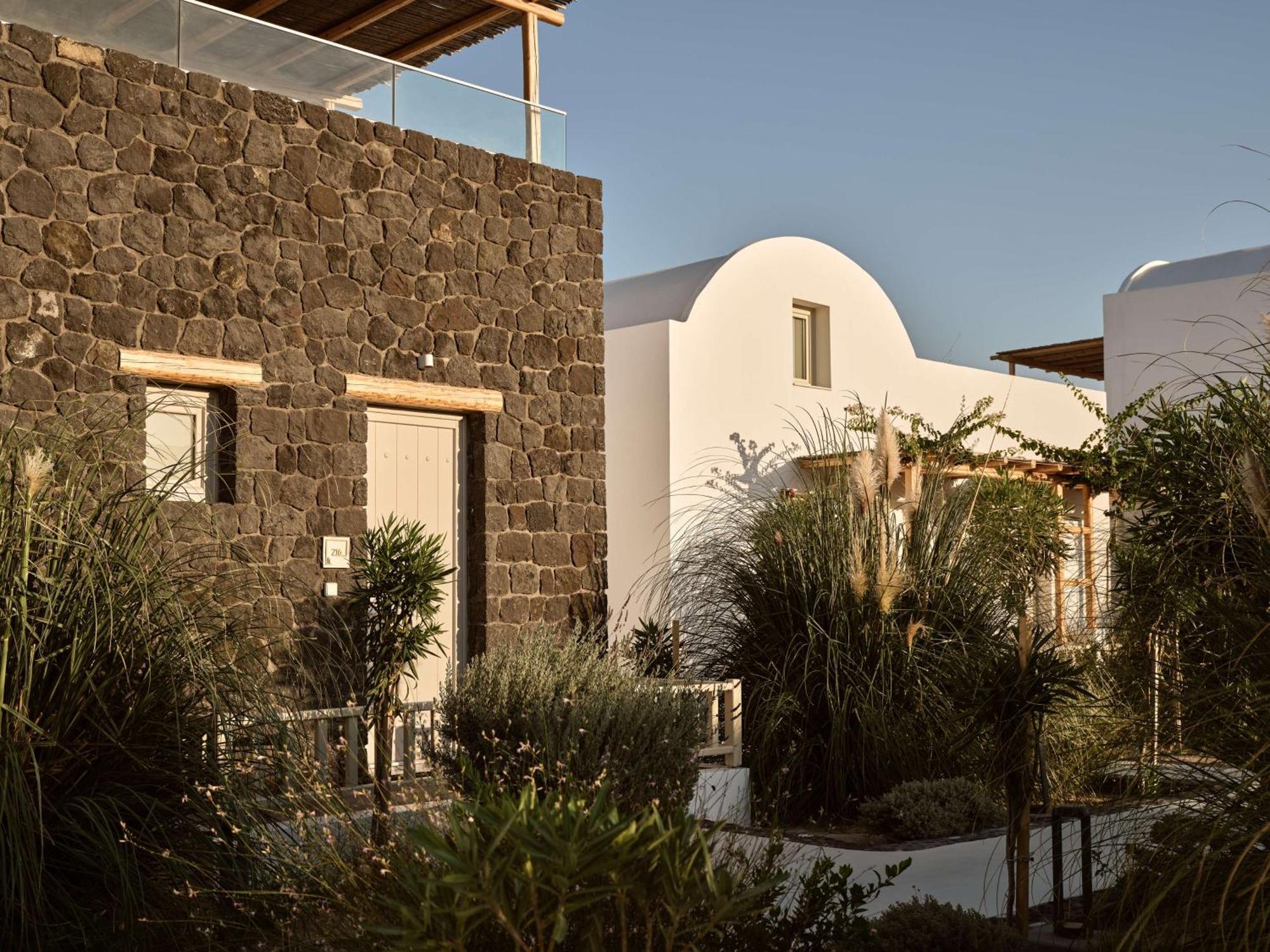 Sea Breeze Santorini Resort, Curio By Hilton Resort 5*