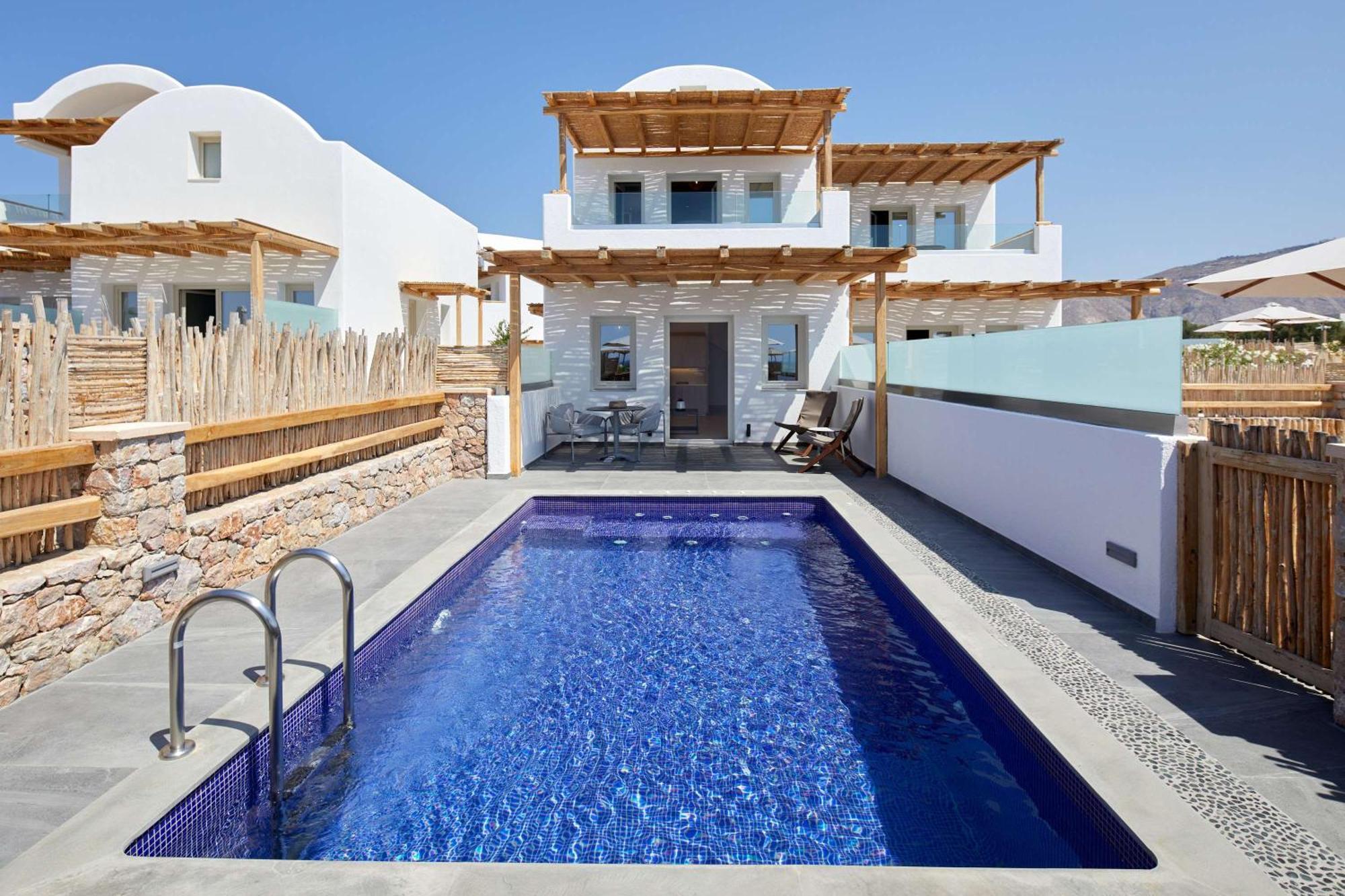 Sea Breeze Santorini Resort, Curio By Hilton Resort Agios Georgios (Santorini)