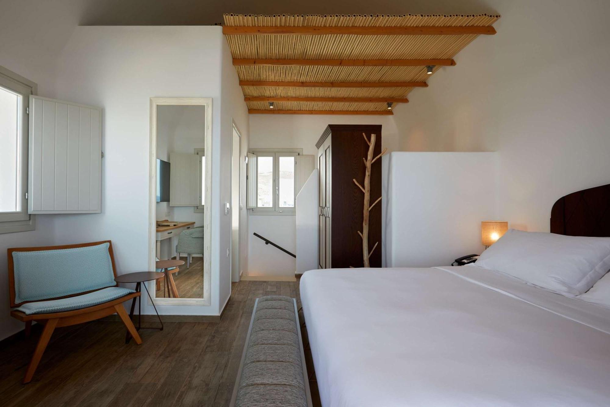Sea Breeze Santorini Resort, Curio By Hilton Resort