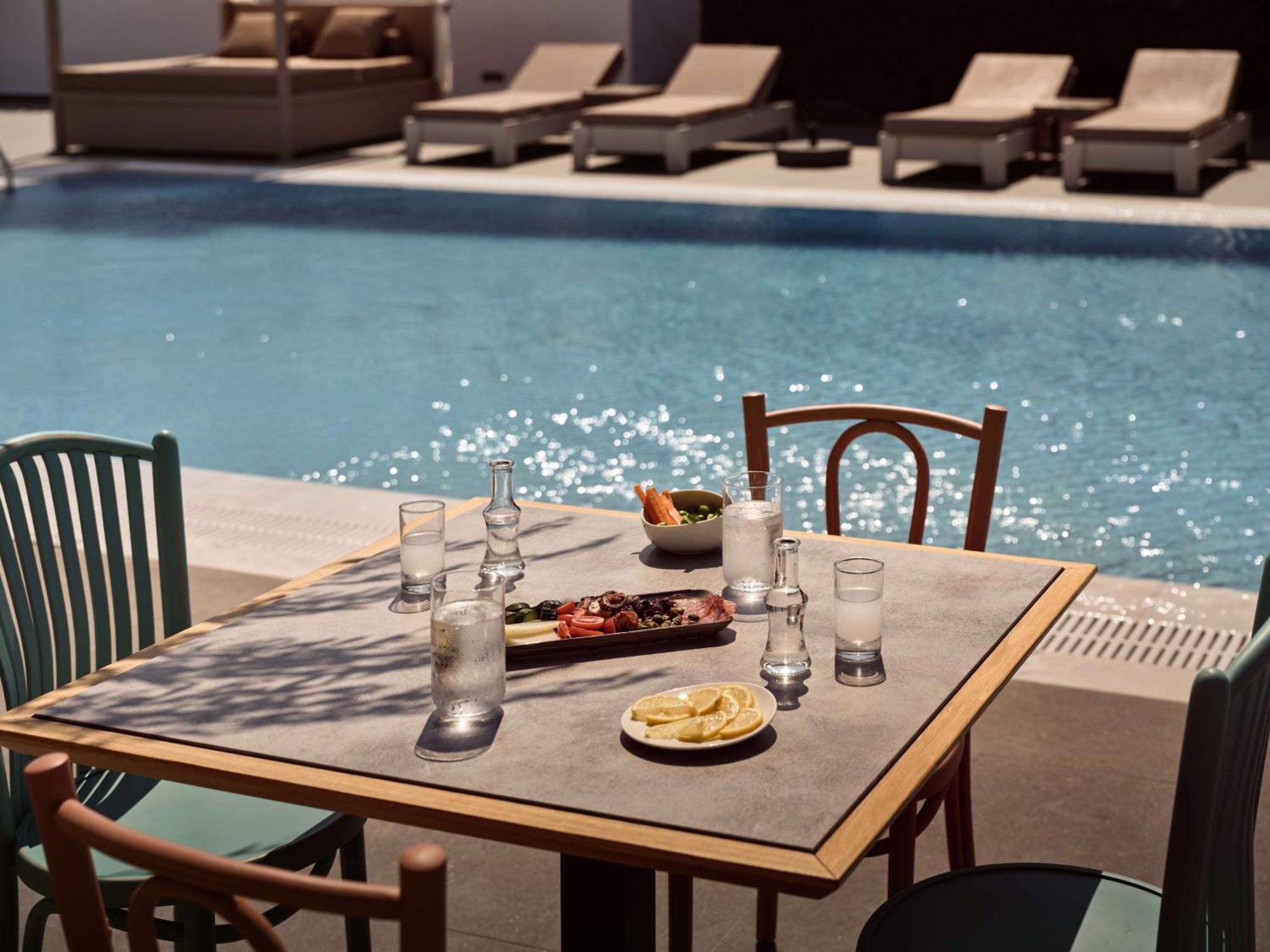 Resort Sea Breeze Santorini Resort, Curio By Hilton