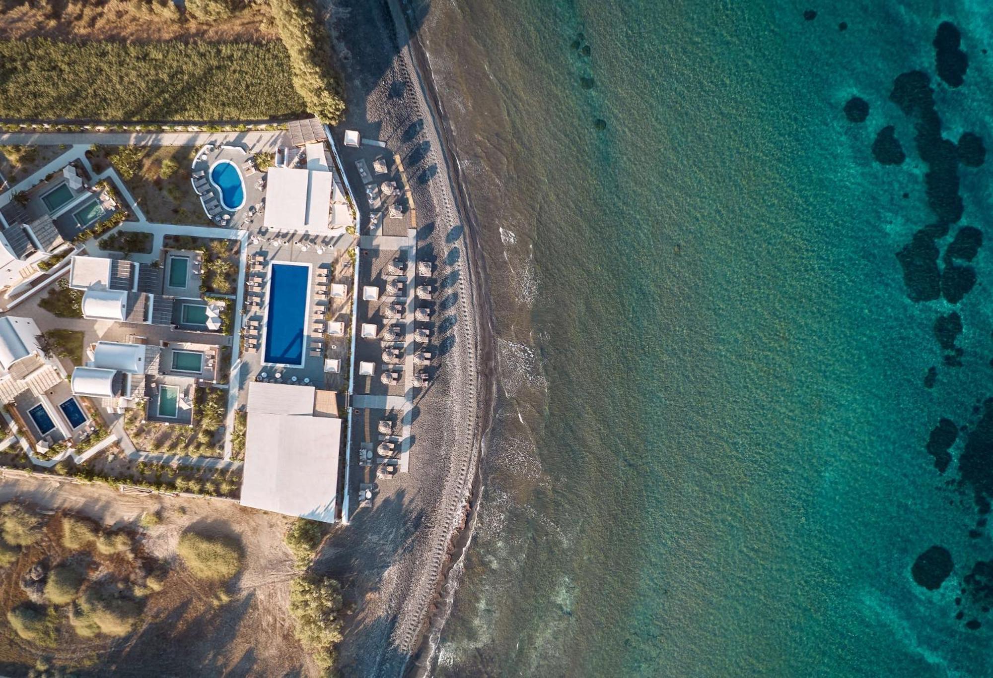 Sea Breeze Santorini Resort, Curio By Hilton 5*